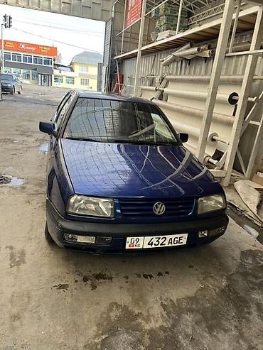 Volkswagen: Volkswagen Vento: 1994 г., 1.8 л, Механика, Бензин, Седан — 11