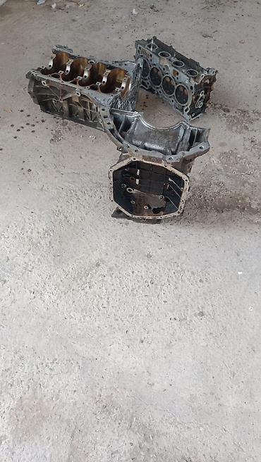 Sbor motorlar və silindr başlıqları: 1.8, 1.8 l, Benzin, 2011 il, İşlənmiş — 12