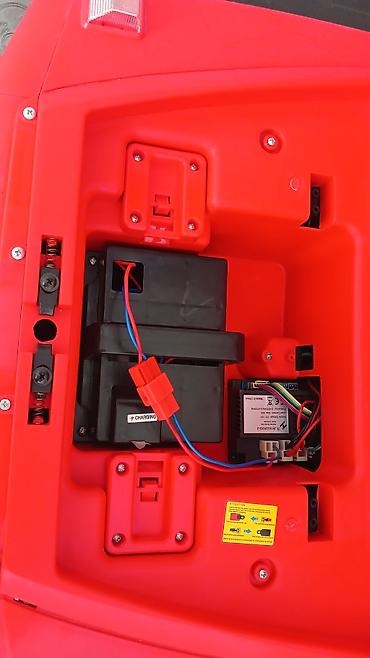 vertolyot konstruktorlar: Uşaq üçün elektrikli maşın – off-road tipli Jeep stilində model - — 5