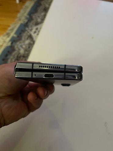 samsung fold: Samsung Galaxy Fold 4, Simsiz şarj — 8