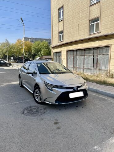 где взять авто в рассрочку: Toyota Corolla: 2020 г., 1.8 л, Вариатор, Гибрид