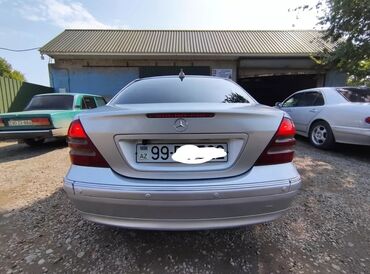 qaz 31 masin satisi: Mercedes-Benz C 200: 2 l | 2001 il Sedan