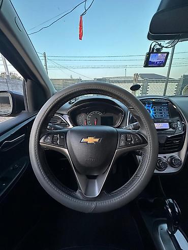 Chevrolet: Chevrolet Spark: 2017 г., 1 л, Автомат, Бензин, Хэтчбэк — 10