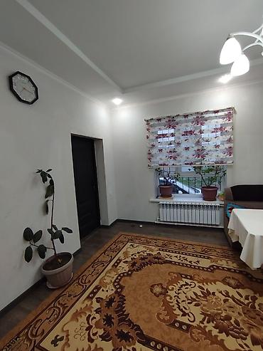 Продажа коттеджей и домов: 🏡 Продаётся дом с мансардой! 📍 Район: Рухий Мурас-2 🏠 Дом: 5 комнат — 3