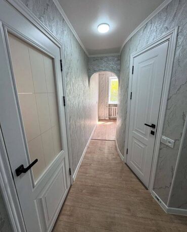 срочная продажа квартир в бишкеке без посредников: 1 комната, 33 м², Индивидуалка, 3 этаж, Евроремонт