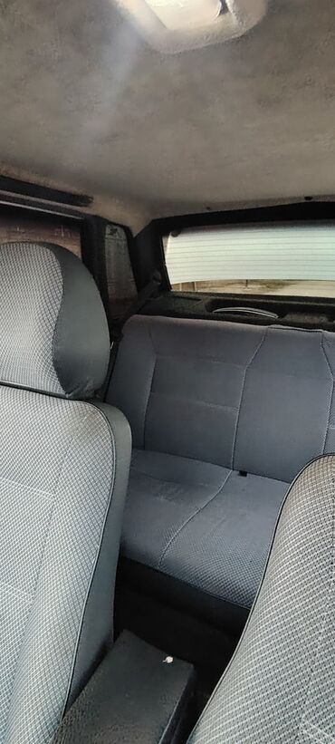 VAZ (LADA): Avtomobil: Lada Samara (VAZ 2114/2115 seriyası – ön görünüş və loqo — 16