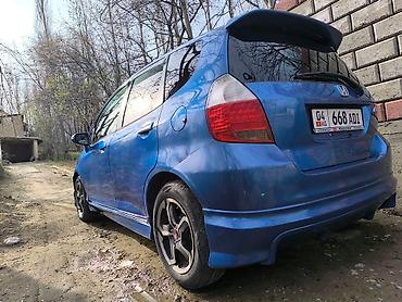 bud e9: Honda Fit: 2005 г., 1.3 л, Вариатор, Бензин, Хэтчбэк — 2