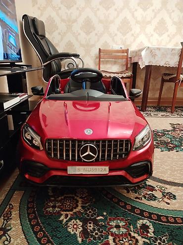 ev masin: Uşaq üçün elektrikli minik maşını – Mercedes üslubunda, qırmızı rəng — 1