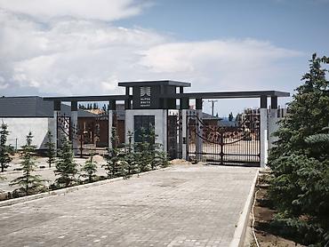 ещё квартиру: 2 комнаты, 57 м², 1 этаж, ПСО (под самоотделку) — 1