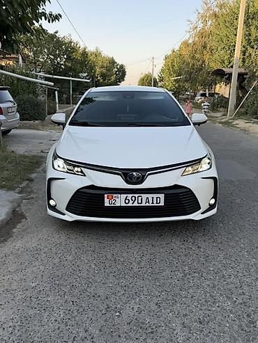 sonata d8: Toyota Corolla: 2021 г., Гибрид — 1