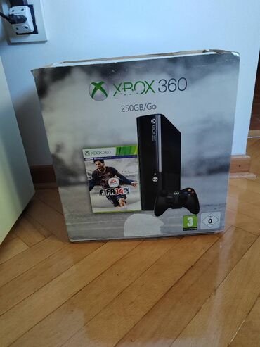 Xbox 360 & Xbox: Xbox 360 superslim sa igricama Xbox 360 superslim, 320GB, kućno — 3