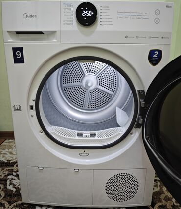 сушильный автомат: Продаю б/у сушильную машину, в отличном состоянии на 9кг! серии Lunar