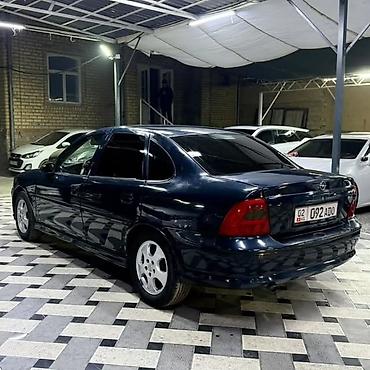 стёк: Opel Vectra: 2001 г., 1.6 л, Механика, Бензин, Седан — 3