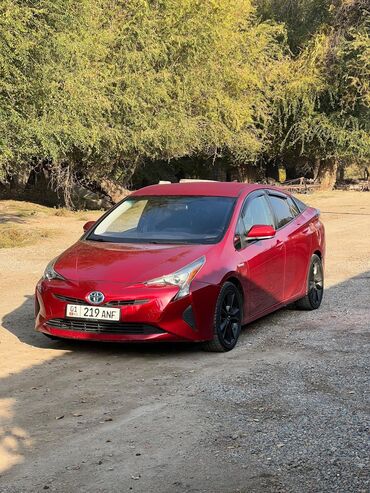 продаю машину под выкуп: Toyota Prius: 2016 г., 1.8 л, Автомат, Гибрид