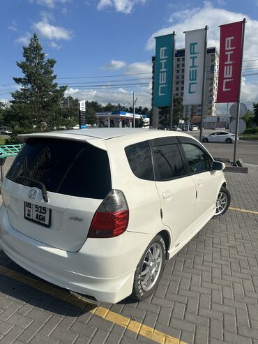 хонда приус: Honda Fit: 2002 г., 1.3 л, Вариатор, Бензин, Хэтчбэк