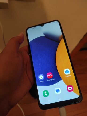 Saturn: Samsung Galaxy A22, 32 ГБ, цвет - Черный, Отпечаток пальца, Две SIM карты