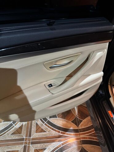 Sbor motorlar və silindr başlıqları: BMW 528, 2 l, Benzin, 2015 il — 13