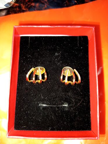 Kəmərlər: Qızılı rəngdə, daşlı qadın sırğası - Model: qulağı qismən qucaqlayan U — 17