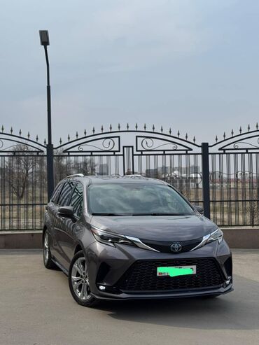 купить тойота сиенна в бишкеке: Toyota Sienna: 2021 г., 2.5 л, Автоматические, Гибрид, Минивэн