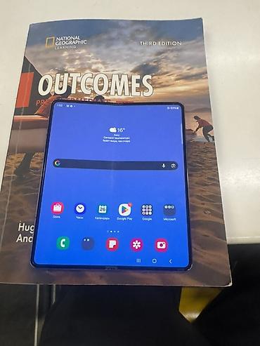 2720 flip: Samsung Galaxy Z Flip 4, rəng - Boz, Qırıq — 1