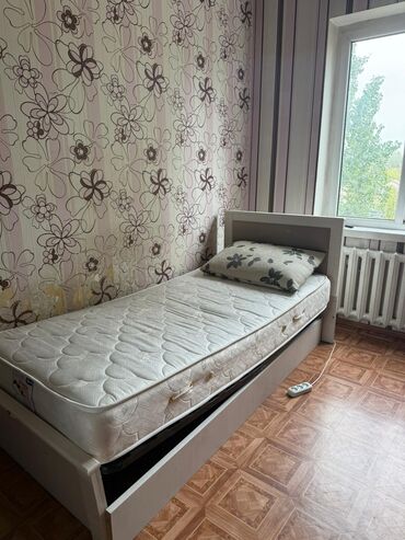 защитный барьер на кровать: Односпальная кровать, Новый, С матрасом, длина - 200 см