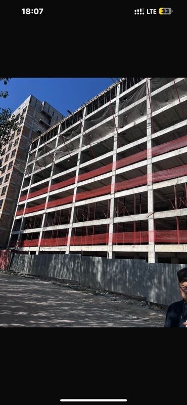 Здания: Продаю квартиру !!!

Село кок-жар 12 этаж 83.92 квадрата 
1100$