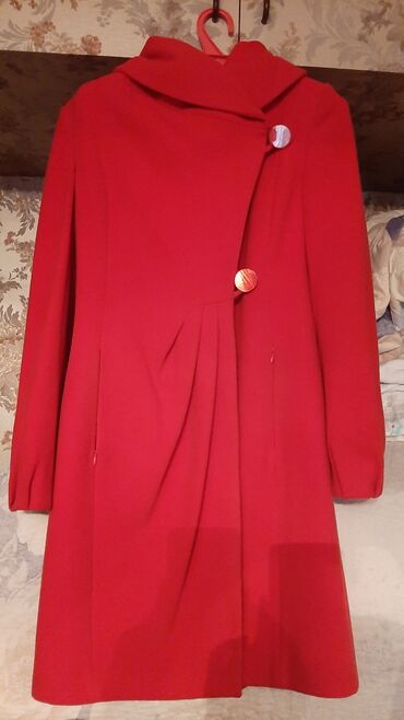 красный пиджак: Пальто, M (EU 38)