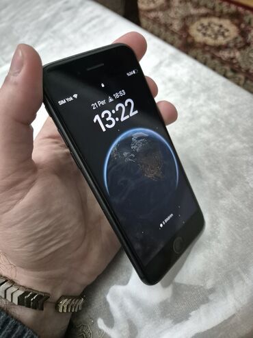 Apple iPhone: IPhone 8, 64 ГБ, Черный, Отпечаток пальца, С документами