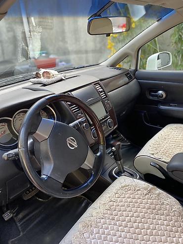 nissan tiida: Nissan Tiida: 1.5 l | 2011 il Hetçbek — 3