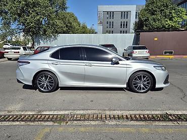 2 4 д: Toyota Camry: 2021 г., 2.5 л, Автомат, Бензин, Седан — 5