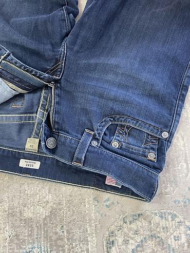 flared jeans: Мужские джинсы True Religion, темно-синяя классическая посадка. - — 7