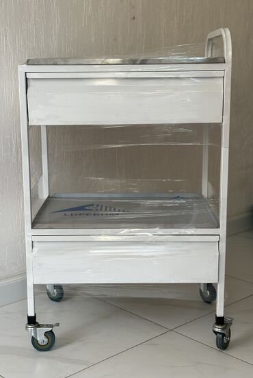 мебель для пикника: Стол анестезиолога выполнен из нержавеющей стали. В наличии с корзиной