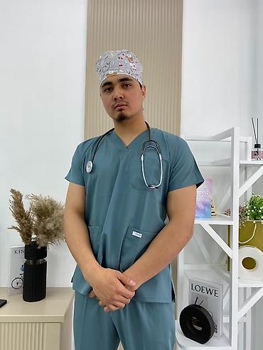Медициналык кийим: Медицинский костюм (scrubs) унисекс - Комплект: топ с V-образным — 9