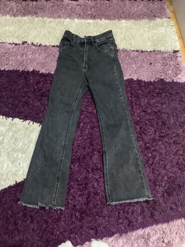 kişilər üçün solğun cinslər: Qara-boz rəngdə klassik denim şalvar. - Yüksək bel kəsimi - Düz və bir