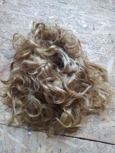 Perike i klipse: Prodajem periku prirodna kosasvetlo - braon bojadugačkatežina na lalafo.rs — 8 Perike i klipse: Prodajem periku prirodna kosasvetlo - braon bojadugačkatežina — 8