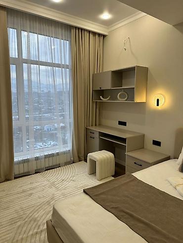 Продажа квартир: 3 комнаты, 86 м² — 18