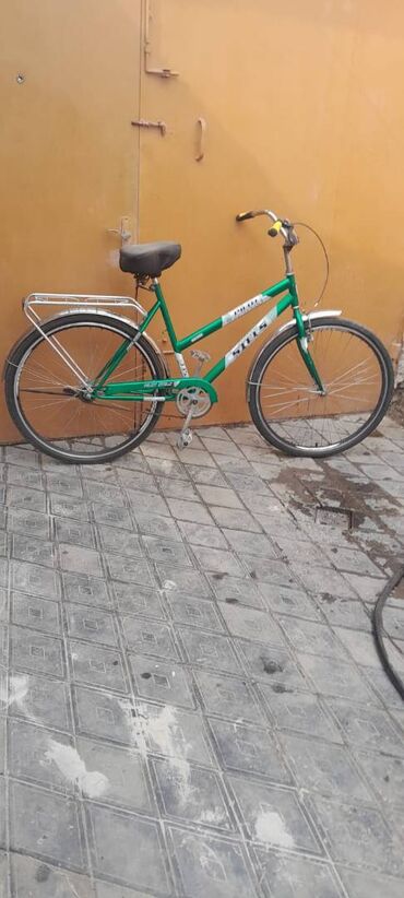 crolan velosiped: İşlənmiş Şəhər velosipedi Crolan, 28", sürətlərin sayı: 1, Ödənişli çatdırılma, Ünvandan götürmə