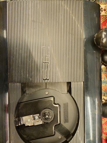 PS3 (Sony PlayStation 3): 2 ədəddir, heç bir problemi yoxdur. Yerində yoxlanılıb təhvil