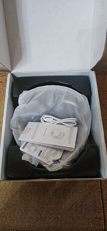 отдам даром компьютер: Укалагыч Моюн үчүн, Жаңы