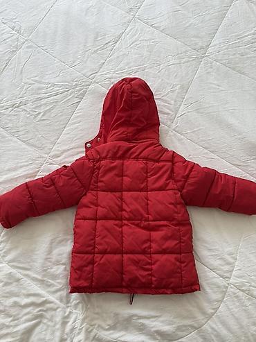 air 11: Детская зимняя куртка Moncler, красная. - Теплая стеганая модель с — 2