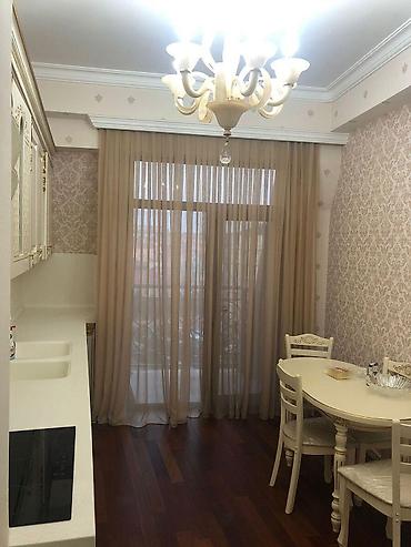 vasmoyda satilan evler: Satılır 2 otaqlı yeni tikili 110 m², Ağ şəhər q. Kateqoriya Yeni — 8