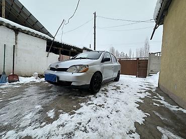 Toyota: Toyota Platz: 2000 г., 1.5 л, Механика, Бензин, Седан — 3