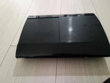 сколько стоит playstation: Plestation 3 super slim: bir pult var saglamdı. icinde 16dene oyun