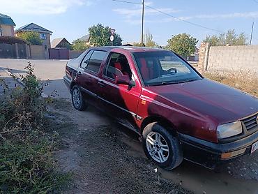 Volkswagen: Volkswagen Vento: 1994 г., 1.8 л, Кол менен иштөөчү, Бензин, Седан — 1