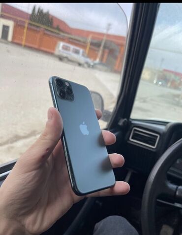 Apple iPhone: IPhone 11 Pro, Б/у, 128 ГБ, Чехол, 88 %