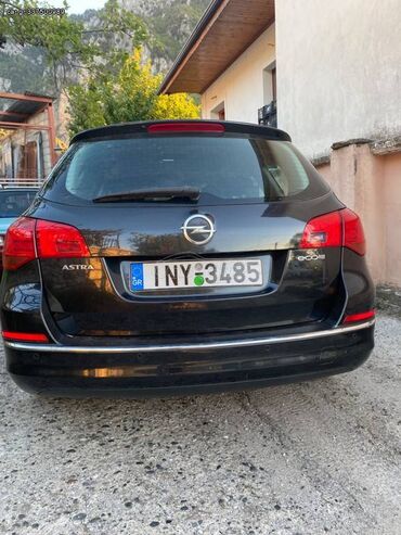 Μεταχειρισμένα Αυτοκίνητα: Opel Astra: 1.3 l. | 2014 έ. | 159000 km. Λιμουζίνα