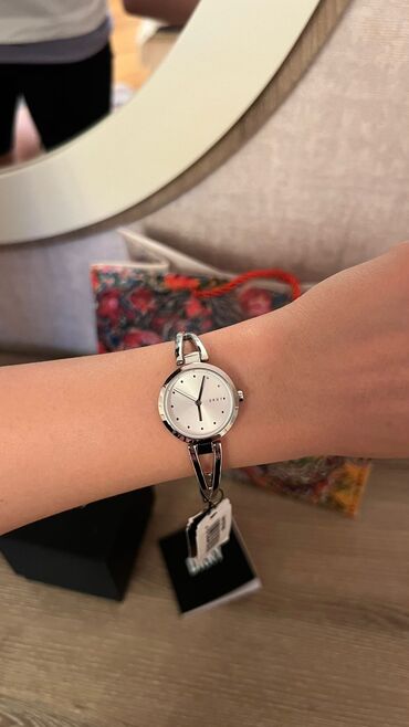 qadin qol saatlari instagram: Yeni, Qol saatı, DKNY, rəng - Gümüşü