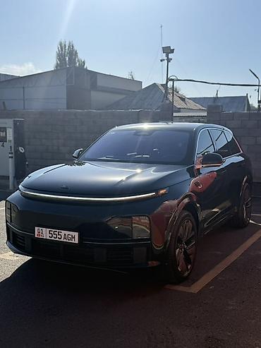 миша: Lixiang L7: 2025 г., 1.5 л, Робот, Электромобиль, Кроссовер — 2