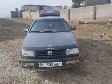 купить машину хендай солярис: Volkswagen Vento: 1992 г., 1.8 л, Механика, Бензин, Седан