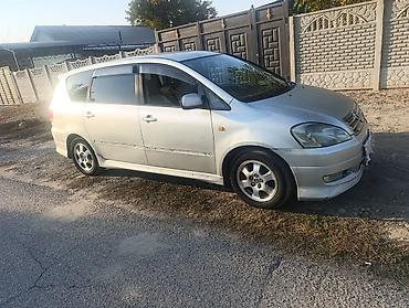 4: Toyota Ipsum: 2003 г., 2.4 л, Автомат, Бензин, Минивэн — 2